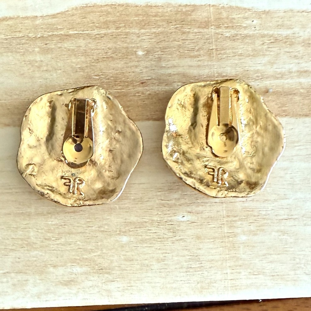 SOLD‼️Francesca Romana Vintage Signed Hammered Gold Clip-On Earrings Cabochon - Picture 9 of 14